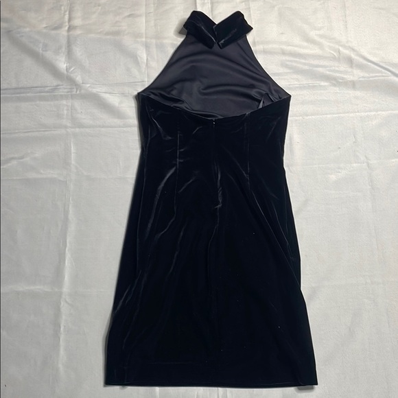 RALPH LAUREN Elegant Black Velvet Halter Dress - Picture 9 of 12